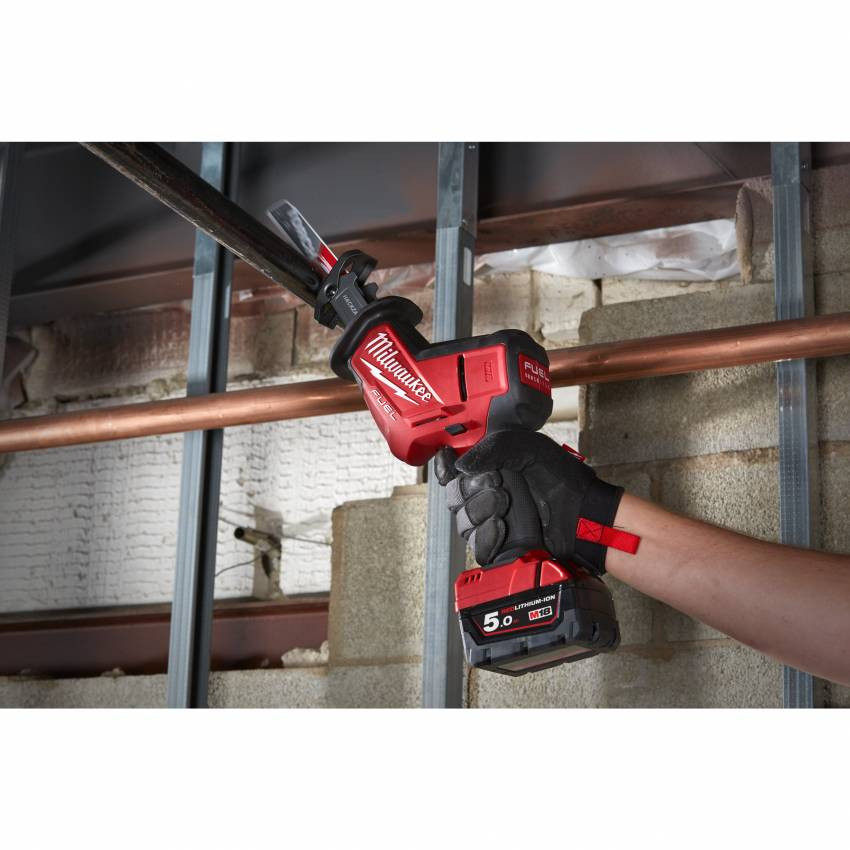 Пила шабельна акумуляторна MILWAUKEE, M18 FHZ-0X (HDкейс)-4933459887