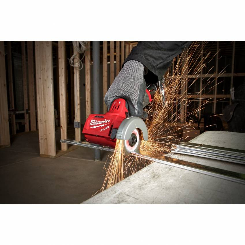 Відрізна субкомпактна машина Milwaukee M12 FUEL FCOT-422X 4933464619-4933464619