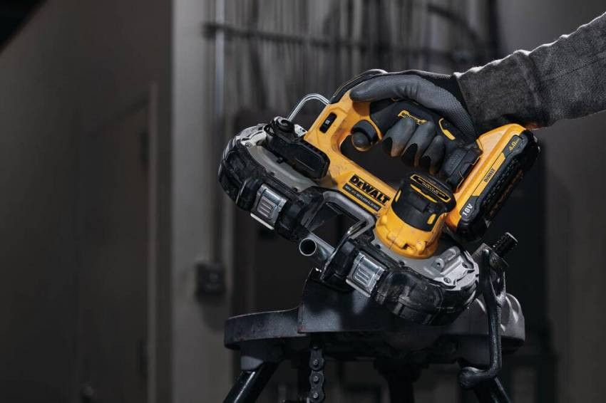 Пила стрічкова акумуляторна безщіткова DeWALT DCS377NT-DCS377NT