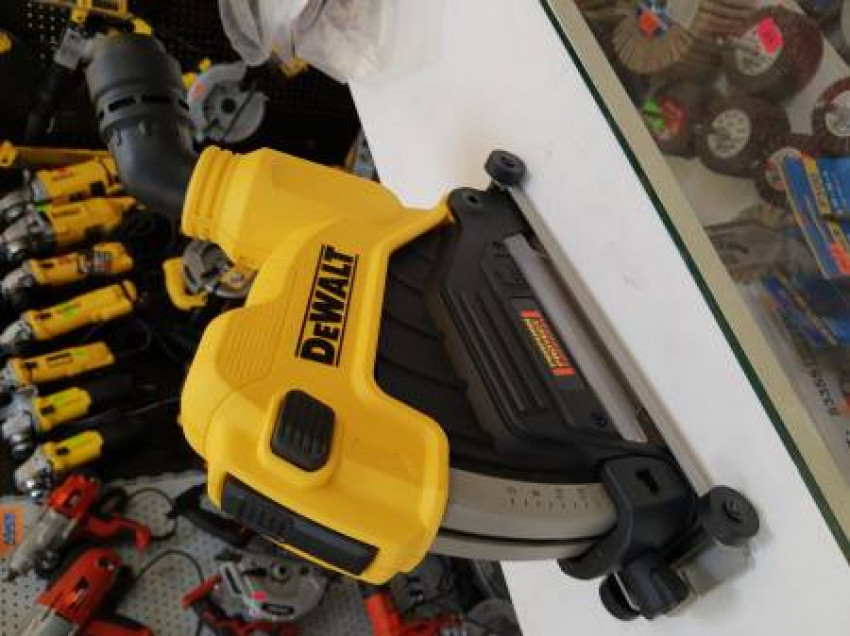 Захисний кожух для відводу пилу DeWALT, сумісний з УШМ 125 мм DWE46225-DWE46225