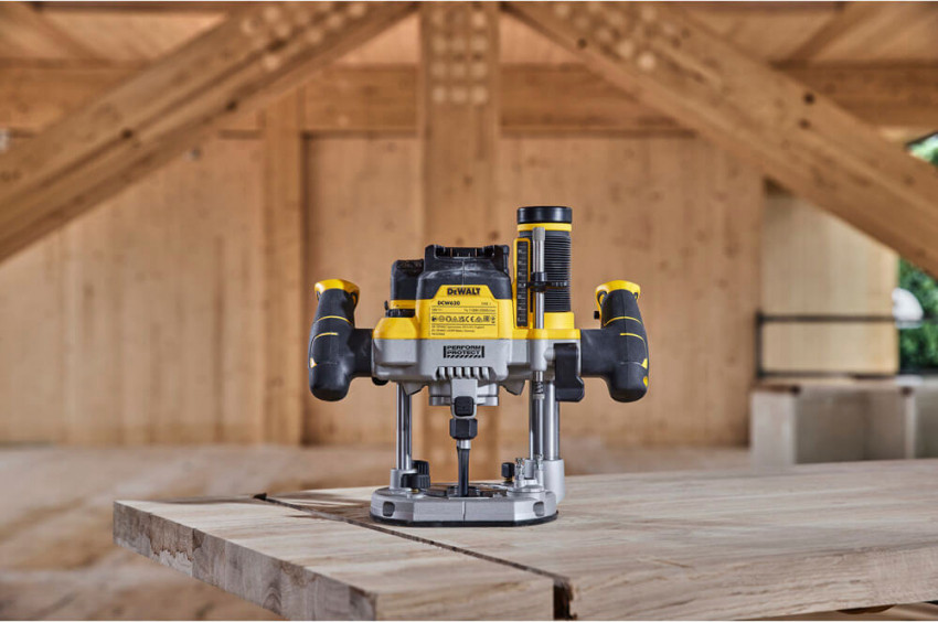 Фрезер акумуляторний безщітковий DeWALT DCW620NT-DCW620NT