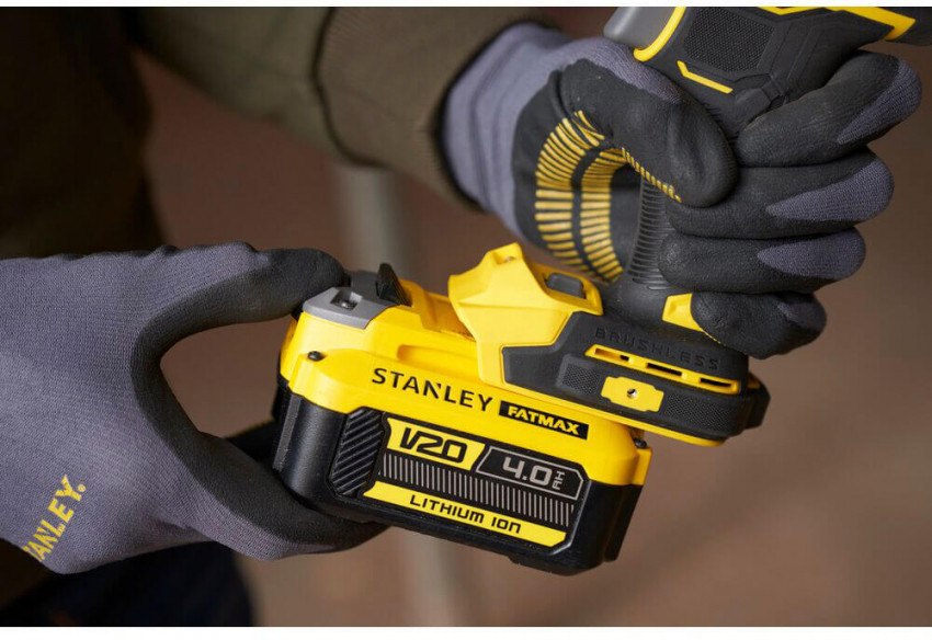 Гайковерт ударний акумуляторний STANLEY FATMAX SFMCF940M1-SFMCF940M1