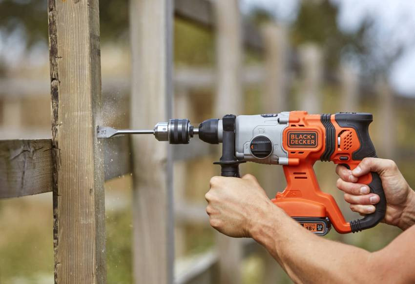 Акумуляторний перфоратор BLACK DECKER BCD900D1S-BCD900D1S