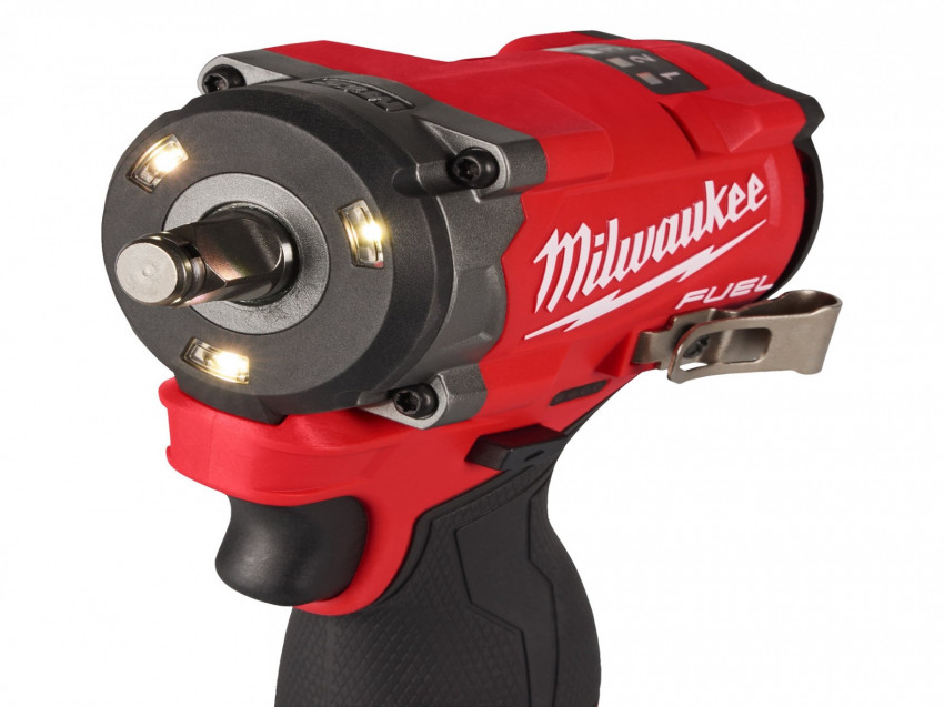 Гайковерт високомоментний MILWAUKEE 1/2" (746 Нм) M12 FCIWF12G3-502X (+2 акумулятори, зарядний пристрій, HD кейс)-4933493455