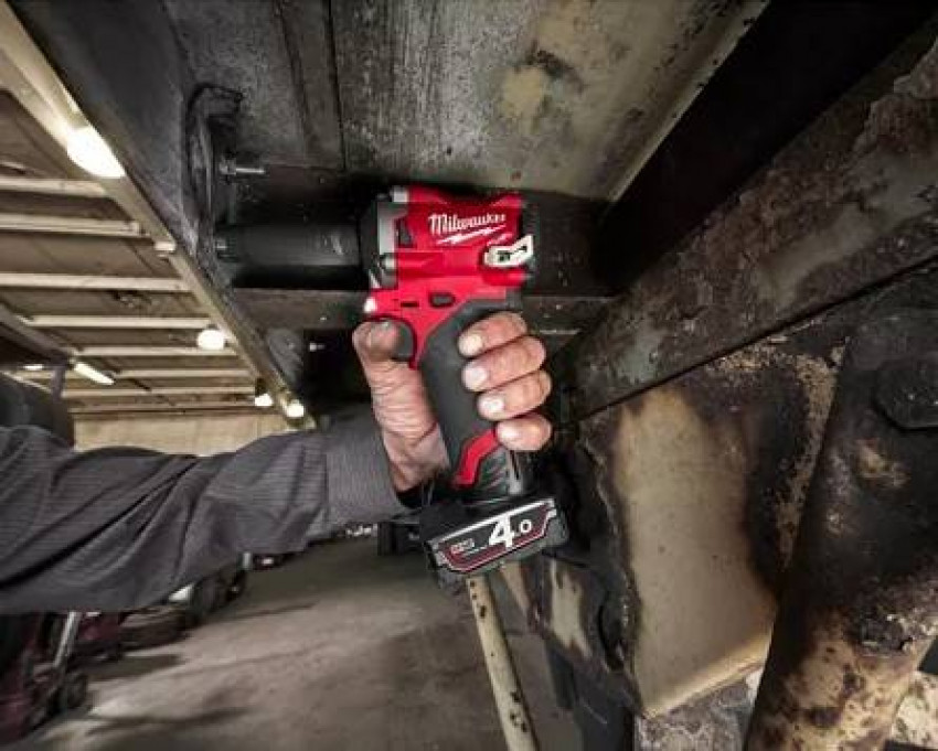 Гайковерт акумуляторний 1/2" MILWAUKEE, M12 FIWF12-422X, 339 Нм, (заряд. пристрій, 1 акум.Х 2Ач, 1 акум.Х 4Ач, HD кейс)-4933464616