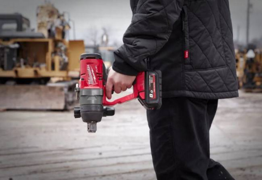 Гайковерт акумуляторний 1" MILWAUKEE, M18 ONEFHIWF1-802X, 2400Нм (зарядний пристрій, 2 акум.Х 8Ач, HDкейс)-4933459733