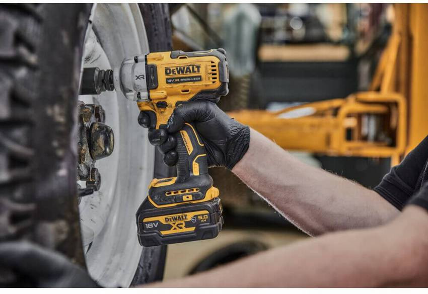 Гайковерт ударний акумуляторний безщітковий DeWALT DCF891NT-DCF891NT