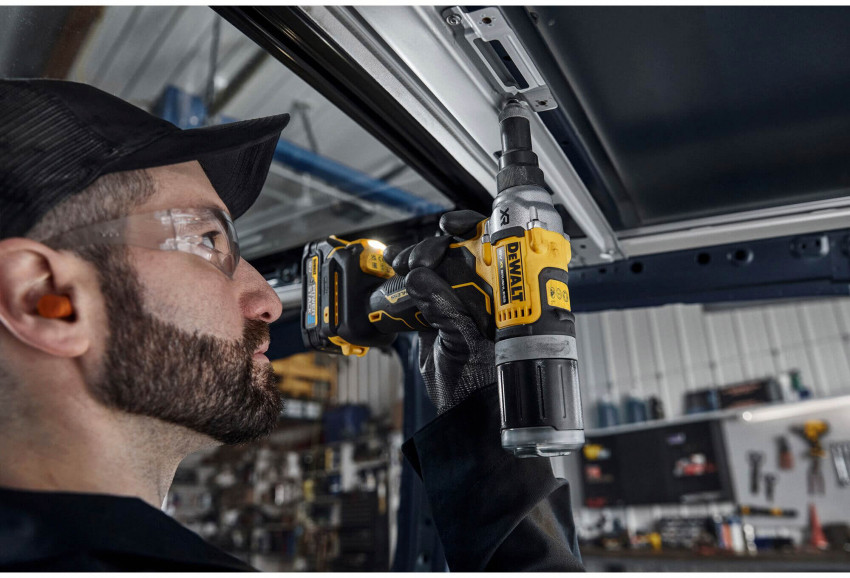 Заклепочник акумуляторний безщітковий DeWALT DCF414E2GT-DCF414E2GT