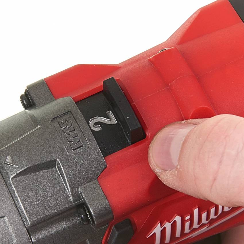 Дриль-шуруповерт акумуляторний MILWAUKEE, M18 FDD2-0X,135Нм, (HDкейс)-4933464266