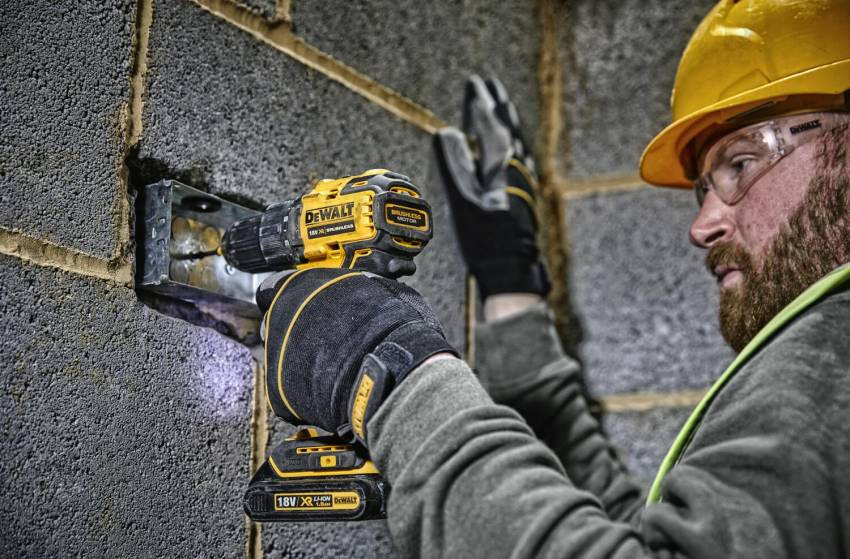 Дриль-шуруповерт акумуляторний безщітковий DeWALT DCD708N 18 В XR 65 Нм-DCD708N