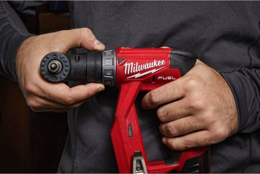 Дриль-шуруповерт акумуляторний MILWAUKEE, M12 FDDXKIT-0X, 34Нм (4 насадки FIXTEC, HD кейс)-4933471332