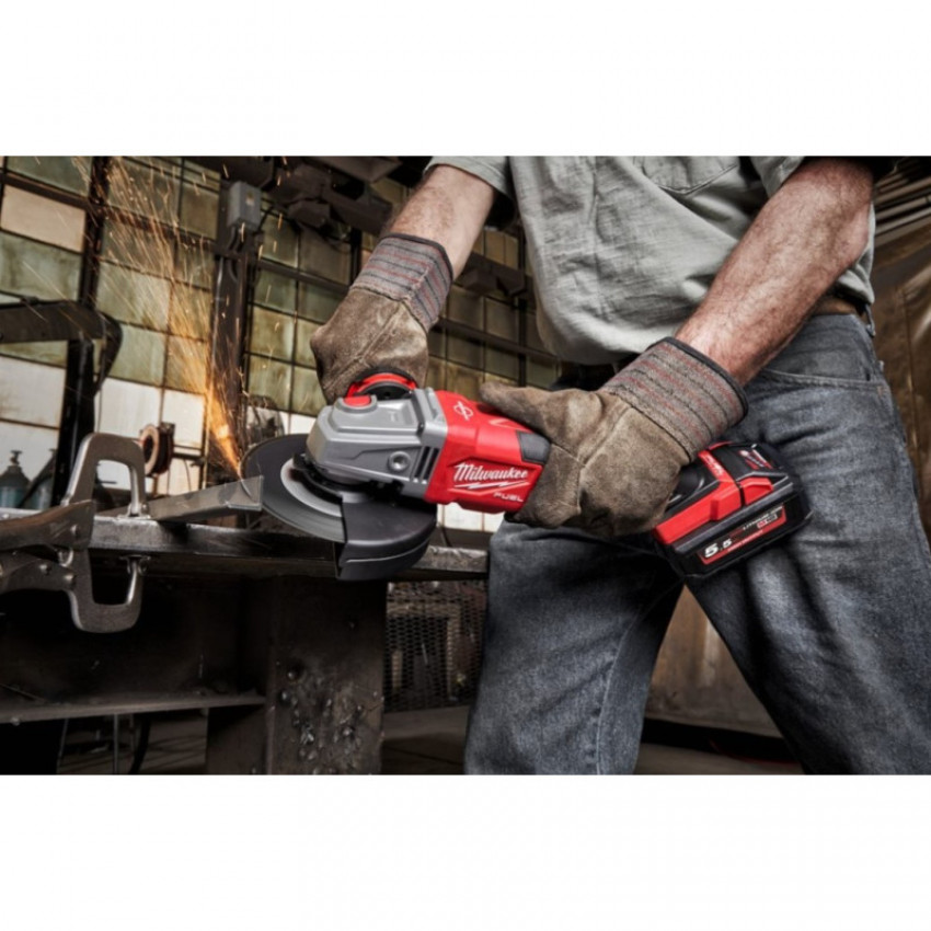 Шліфувальна машина акумуляторна кутова (УШМ, Болгарка) MILWAUKEE M18FHSAG125XB-0-4933471075