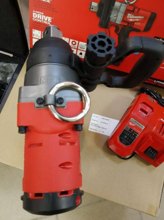 Гайковерт акумуляторний 1" MILWAUKEE, M18 ONEFHIWF1-802X, 2400Нм (зарядний пристрій, 2 акум.Х 8Ач, HDкейс)-4933459733