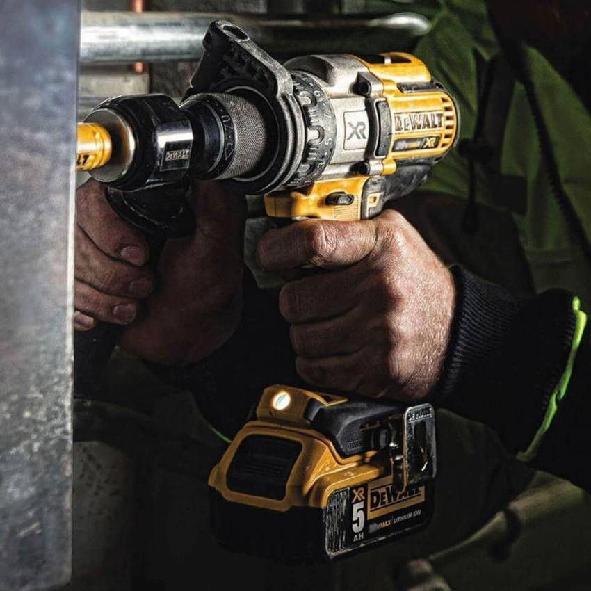 Дриль-шуруповертний акумуляторний безщітковий ударний DeWALT DCD996P3-DCD996P3