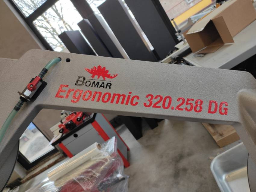 Стрічкова пила по металу Bomar Ergonomic 320.258 DG-Ergonomic 320.258 DG