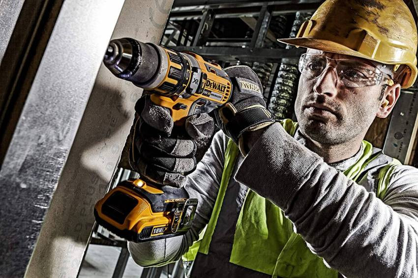 Дриль - шуруповертний акумуляторний безщітковий ударний DeWALT DCK795S2T-DCK795S2T