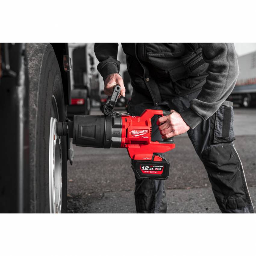 Гайковерт акумуляторний 1" MILWAUKEE, M18 ONEFHIWF1DS-0C, 2711Нм (кейс)-4933472071