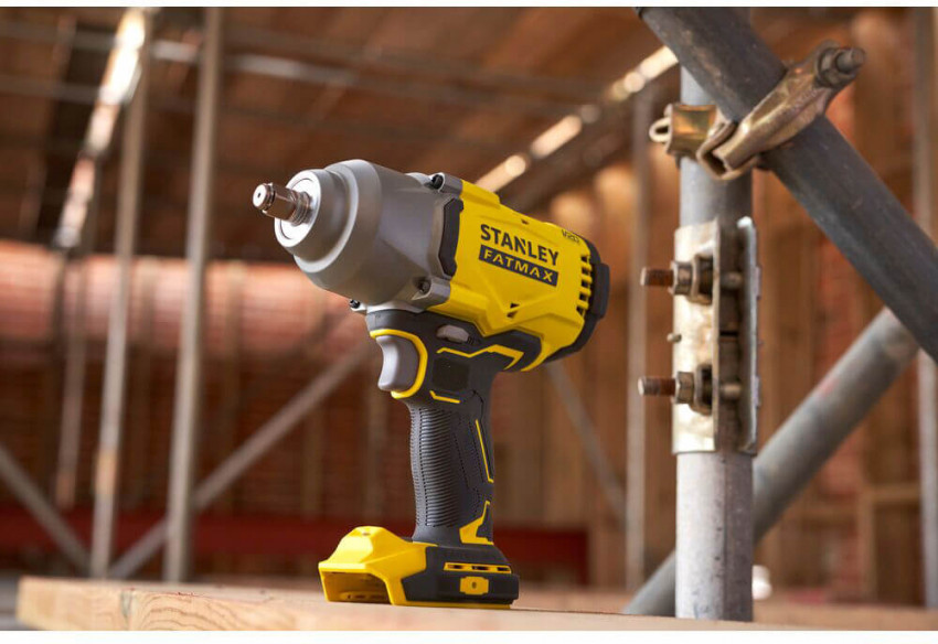 Гайковерт ударний акумуляторний STANLEY FATMAX SFMCF940M1-SFMCF940M1