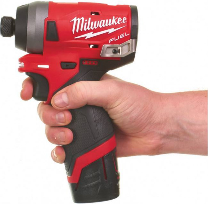 Гвинтокрут акумуляторний 1/4" HEX MILWAUKEE, M12 FID-0, 147Нм-4933459822