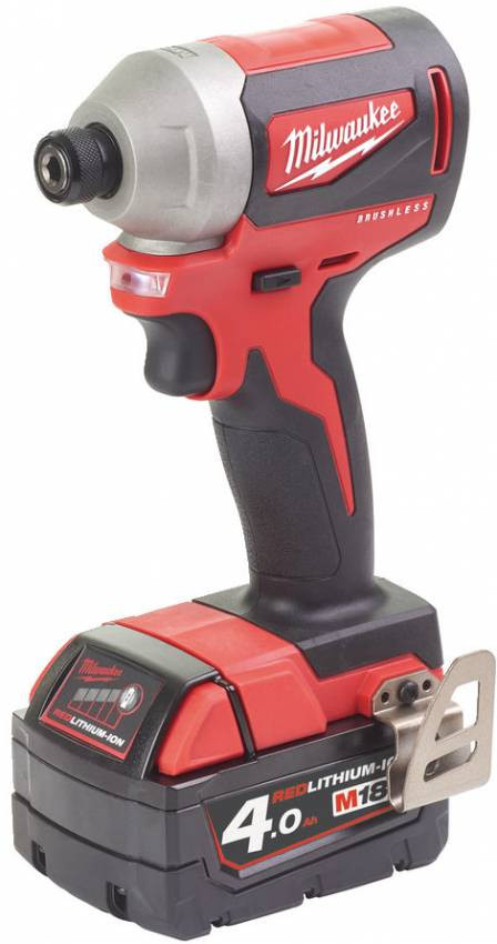 Гвинтоверт акумуляторний 1/4" HEX MILWAUKEE, M18 CBLID-402C, 180Нм, (зарядний пристрій, 2 акум.Х 4Ач, кейс)-4933464534