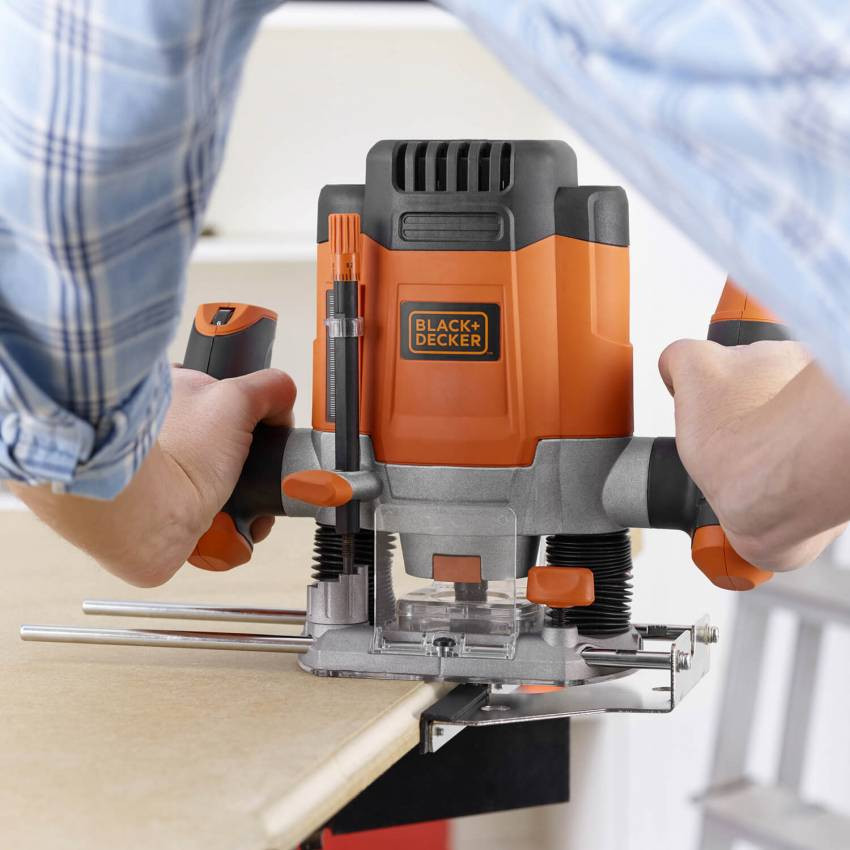 Фрезер мережевий BLACK DECKER KW1200E-KW1200E