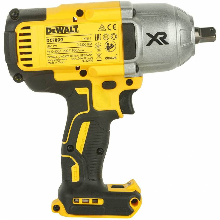 Акумуляторний гайковерт ударний DeWALT XR 18В,950 Нм,1/2, Li-Ion,2400 уд/хв,1900 об/хв, 3.3 кг, валіза TSTAK-DCF899NT