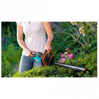 Кущоріз акумуляторний Gardena EasyCut 42 Accu