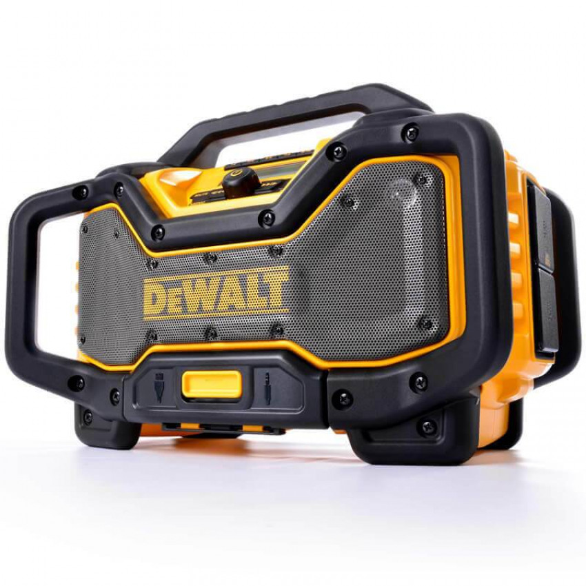 Зарядний пристрій-радіоприймач DeWALT DCR027-DCR027