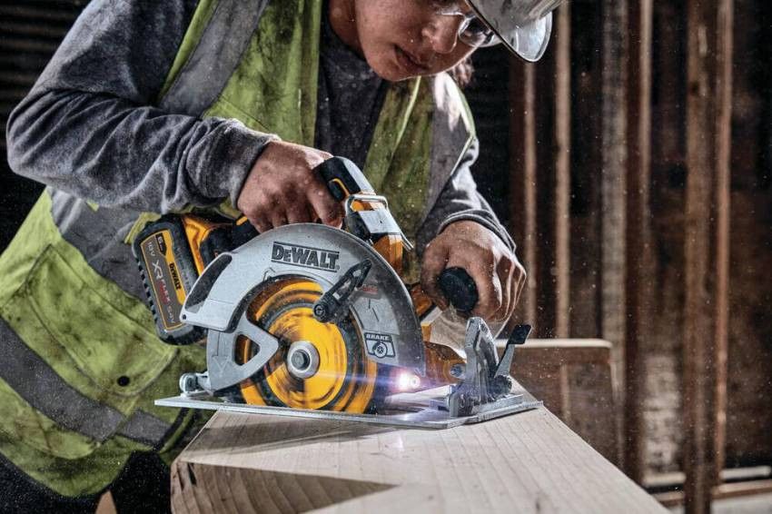 Пила дискова акумуляторна безщіткова DeWALT DCS573NT-DCS573NT