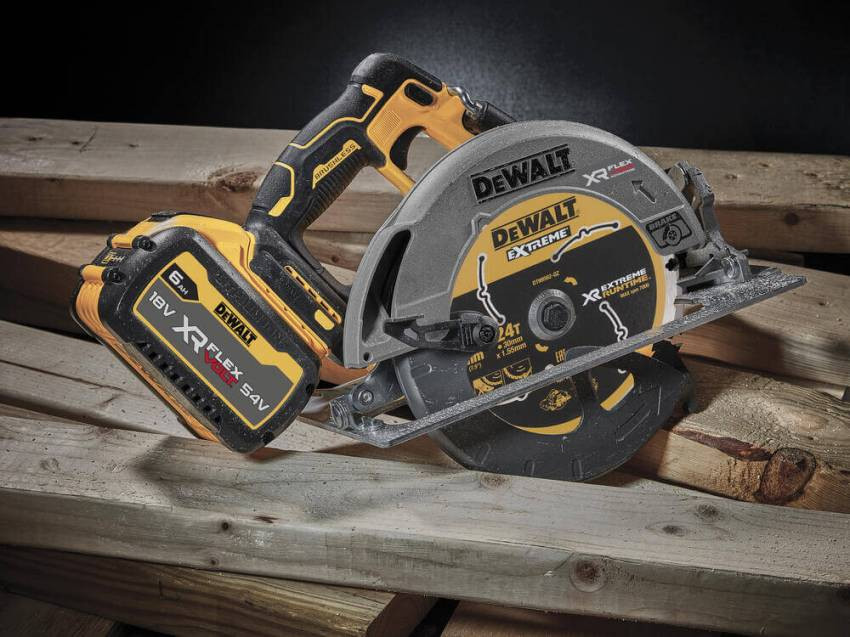 Пила дискова акумуляторна безщіткова DeWALT DCS573NT-DCS573NT