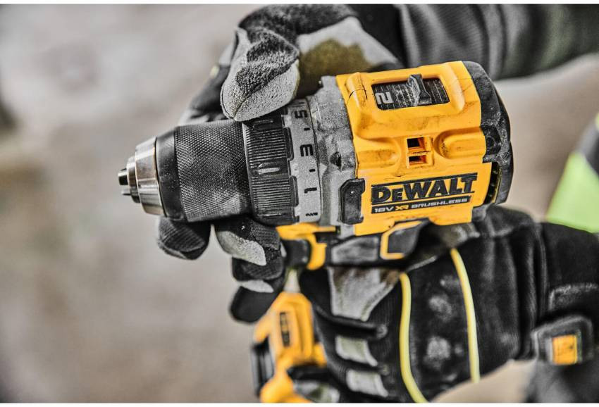 Дриль-шуруповерт акумуляторна безщіткова + подарунок DeWALT DCD800H2T+DCF840N-DCD800H2T+DCF840N