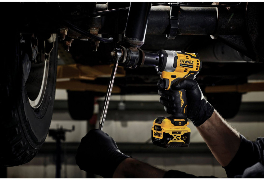 Гайкокрут ударний акумуляторний безщітковий DeWALT DCF901P2-DCF901P2