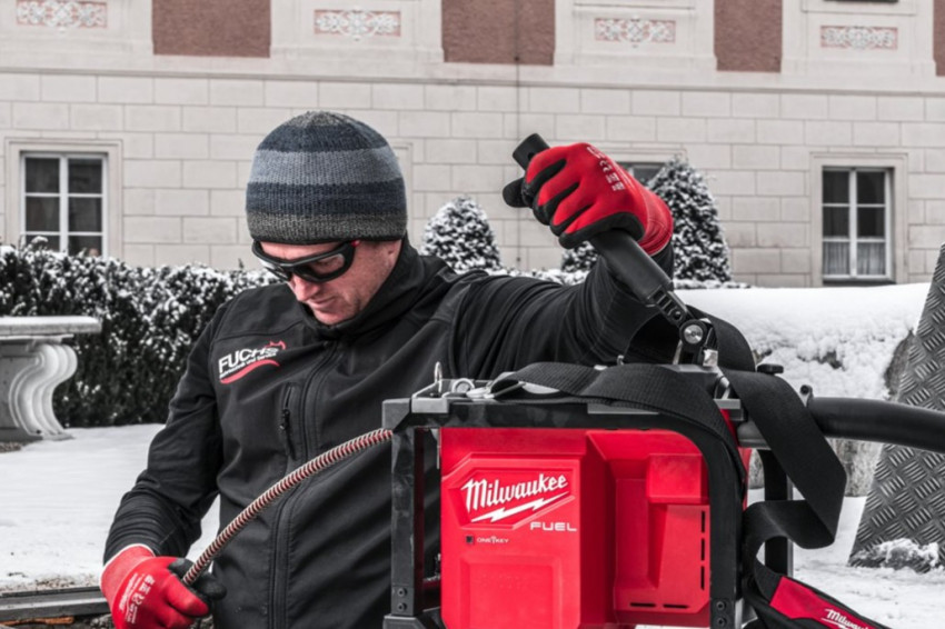 Компактная секционная прочистная машина MILWAUKEE M18 FUEL FCSSM-0 4933478408-4933478408