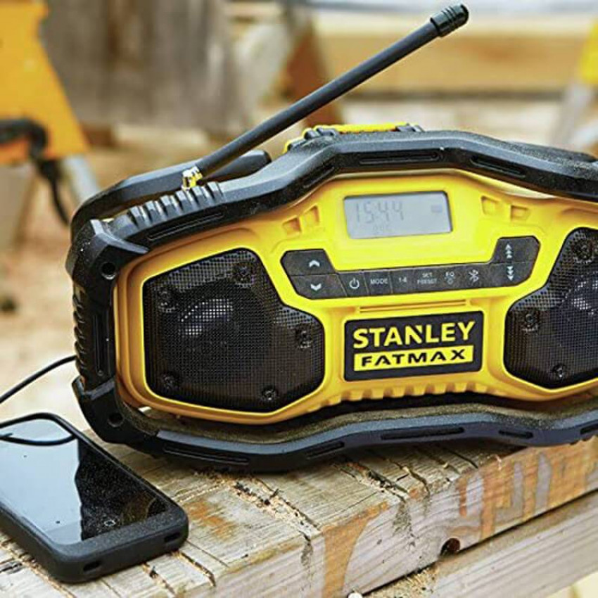 Радіо-зарядний пристрій STANLEY FATMAX FMC770B-FMC770B