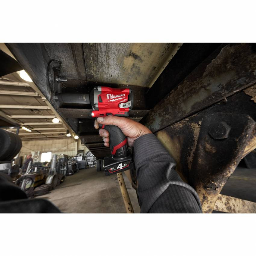 Гайковерт акумуляторний 1/2" MILWAUKEE, M12 FIWF12-422X, 339 Нм, (заряд. пристрій, 1 акум.Х 2Ач, 1 акум.Х 4Ач, HD кейс)-4933464616