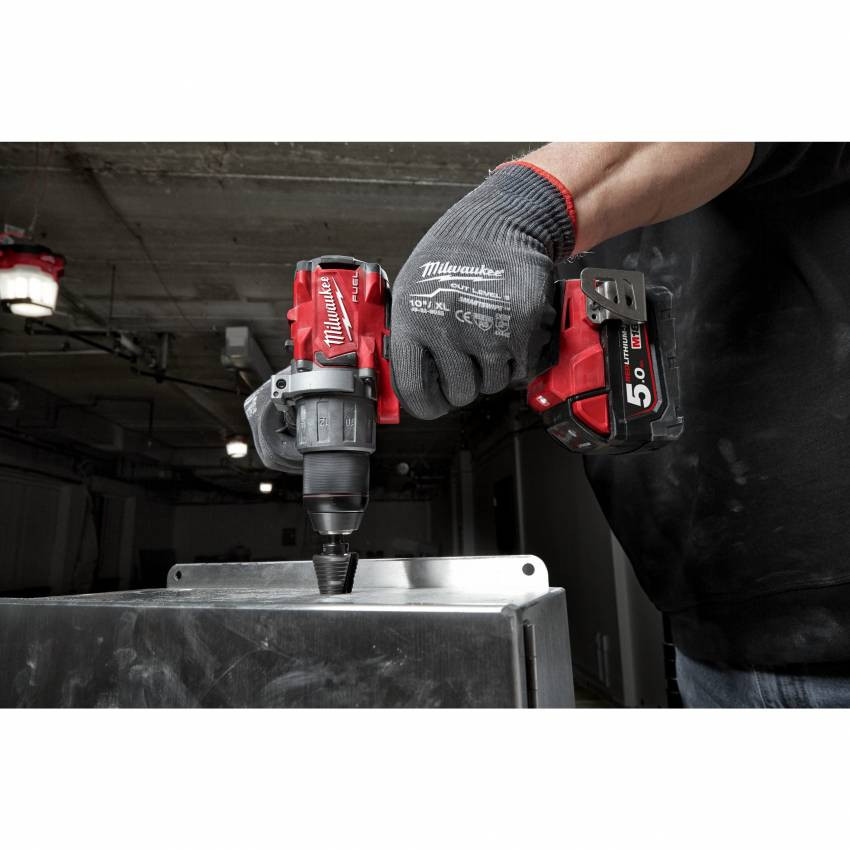 Дриль-шуруповерт акумуляторний MILWAUKEE, M18 FDD2-0X,135Нм, (HDкейс)-4933464266