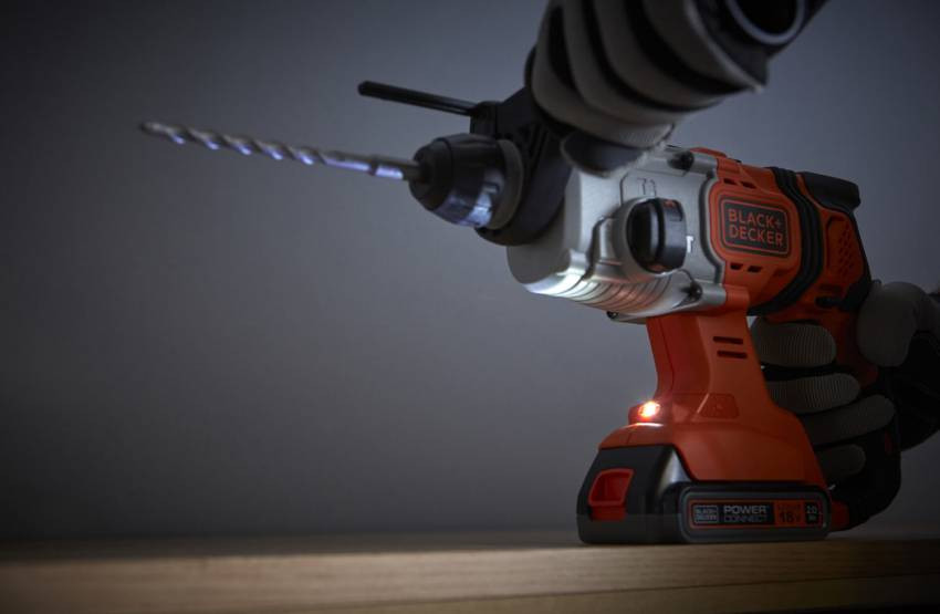 Акумуляторний перфоратор BLACK DECKER BCD900D1S-BCD900D1S