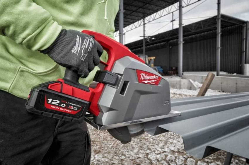 Циркулярна пилка по металу MILWAUKEE M18 FUEL FMCS66-0C 66мм 4933472110-4933472110