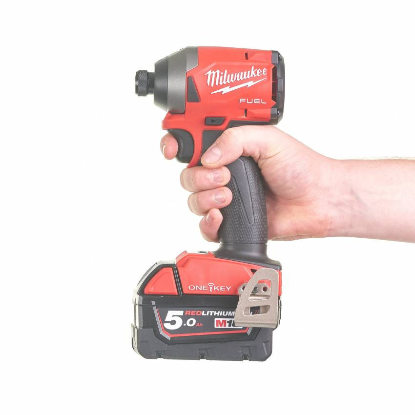 Імпульсний ударний акумуляторний шуруповерт 1/4" HEX MILWAUKEE, M18 ONEID2-0X, 226Нм (HDкейс)-4933464090