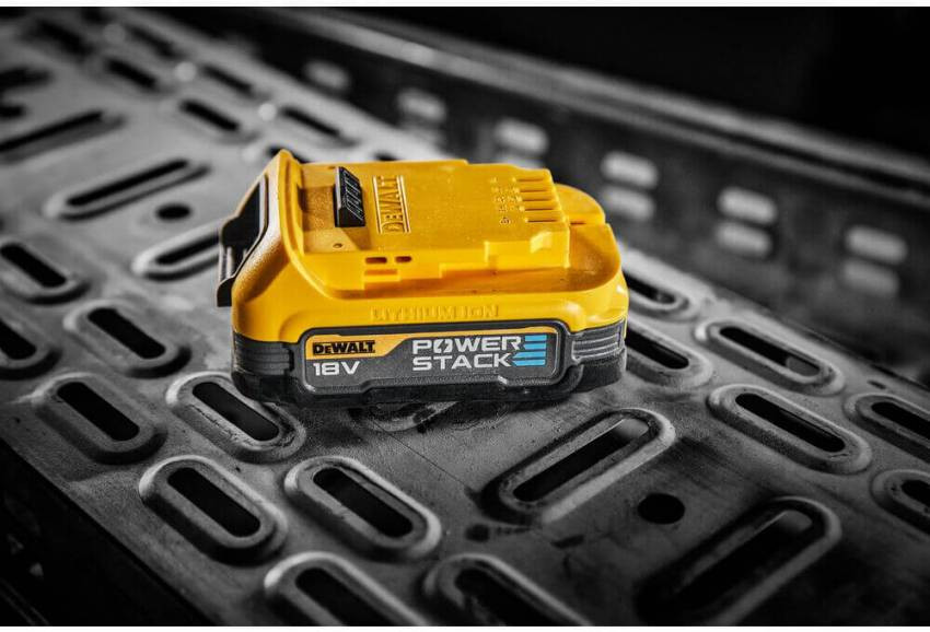 Набір акумуляторних батарей PowerStack DeWALT DCBP034E2-DCBP034E2