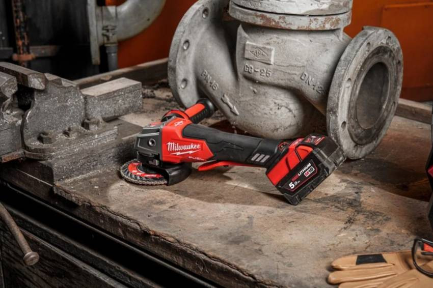 Кутошліфувальна машина 125мм MILWAUKEE M18 ONEFSAG 125XPDB-502X FUEL 4933478435-4933478435