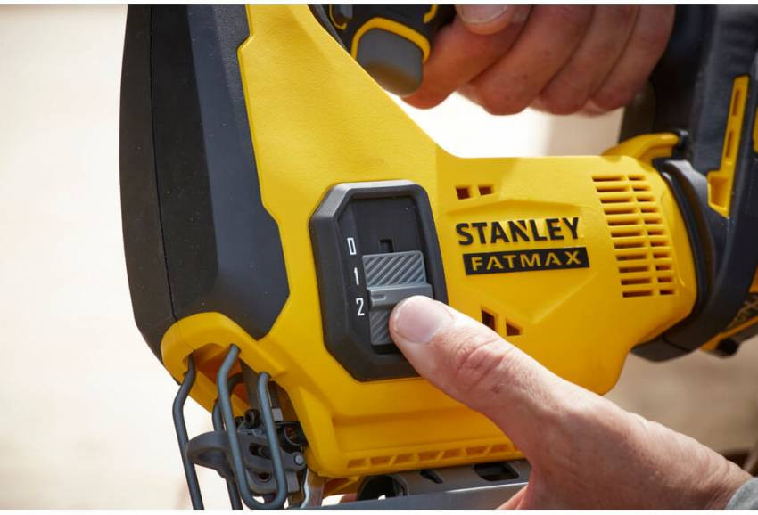 Пила лобзикова акумуляторна STANLEY FATMAX SFMCS600B-SFMCS600B