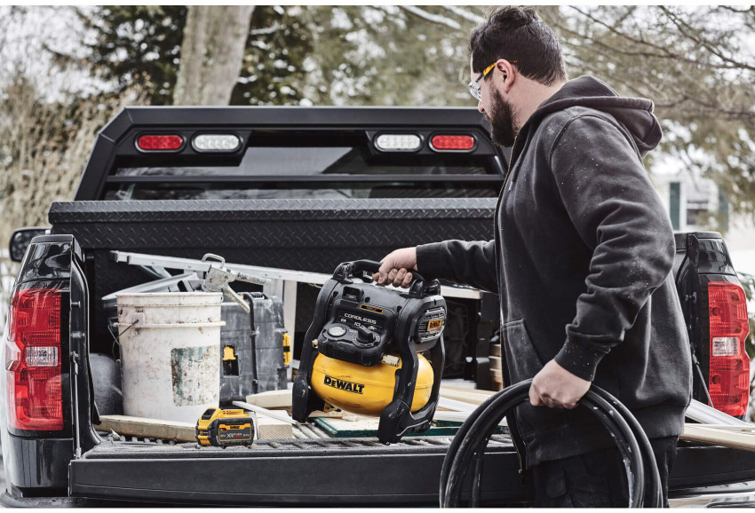 Компресор повітряний акумуляторний DeWALT DCC1018N-DCC1018N