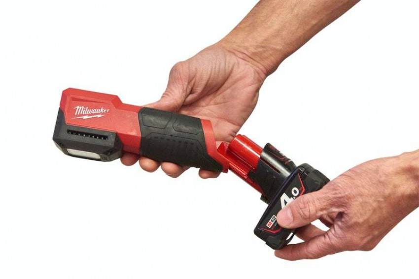 Акумуляторний ліхтар для підбору кольорів MILWAUKEE M12 CML-401-4933479366