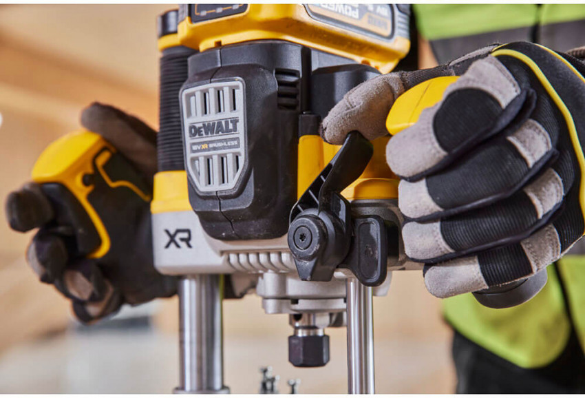 Фрезер акумуляторний безщітковий DeWALT DCW620H2-DCW620H2