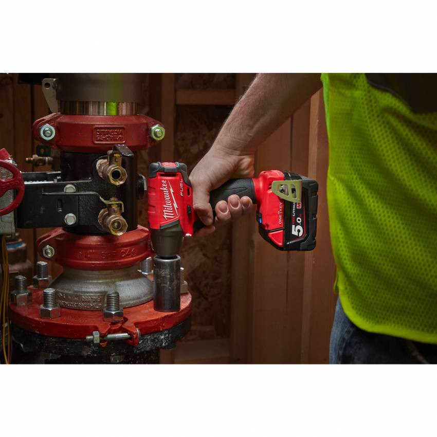 Гайкокрут акумуляторний 1/2" MILWAUKEE, M18 ONEIWF12-502X, 300Нм (зарядний пристрій, 2 акум.Х 5Ач, HDкейс)-4933451374