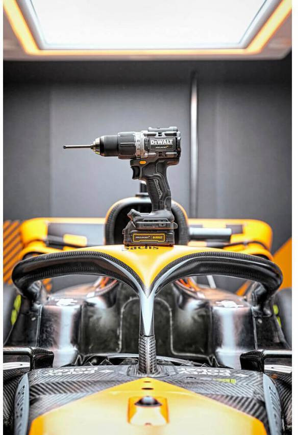 Дриль-шурупокрут McLaren F1 TEAM LIMITED EDITION DeWALT DCD85ME2GT-DCD85ME2GT