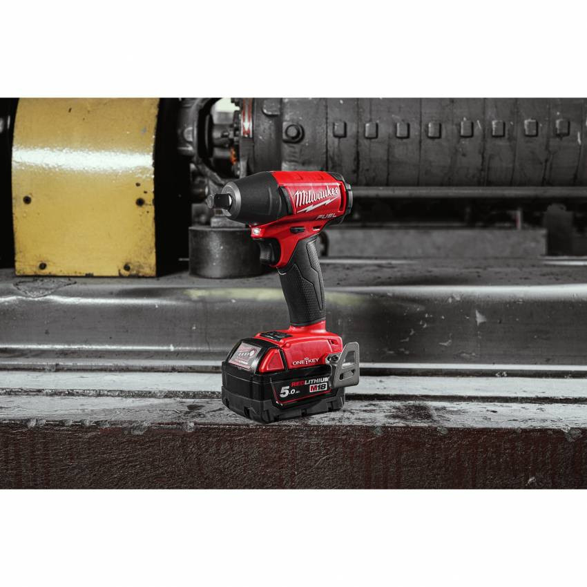 Гайкокрут акумуляторний 1/2" MILWAUKEE, M18 ONEIWP12-502X, 300Нм (зарядний пристрій, 2 акум.Х 5Ач, HDкейс)-4933451372