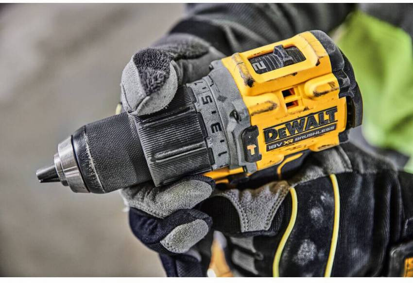 Дрель-шуруповёрт аккумуляторная бесщёточная ударная DeWALT DCD805E2T-DCD805E2T