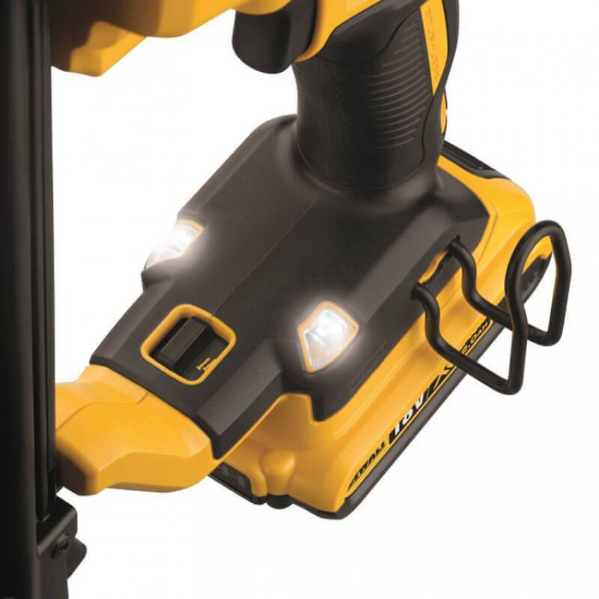 Степлер скобозабивний безщітковий акумуляторний DeWALT DCN681D2-DCN681D2